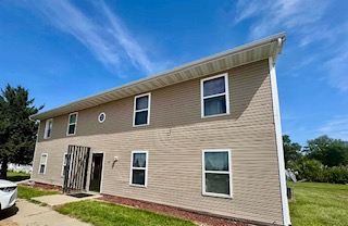 1119 West Clark Street - 201