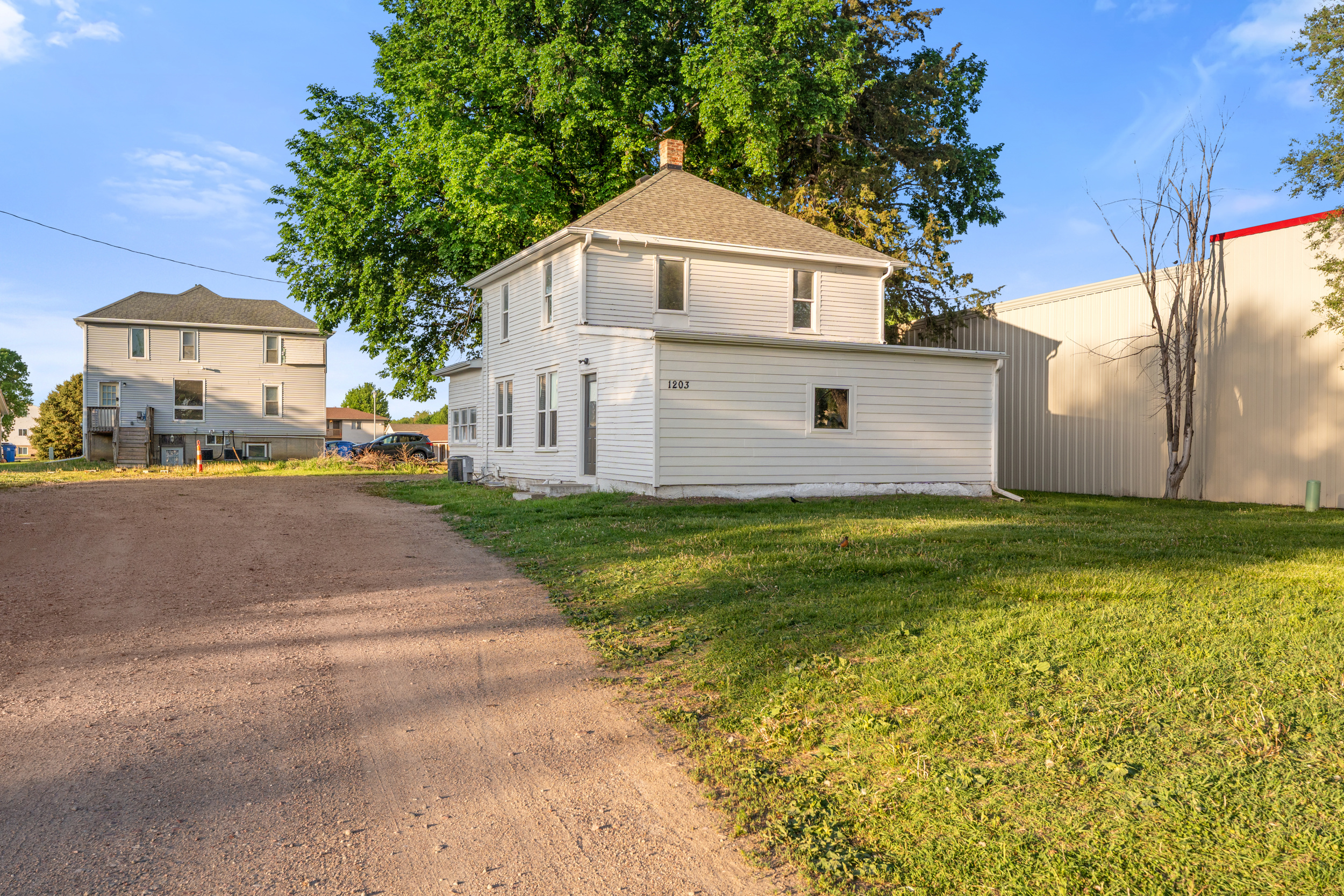 Property main image