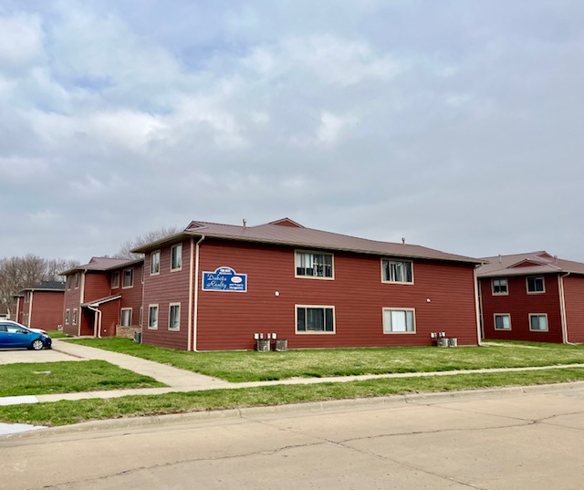 1000 Elm st- #205