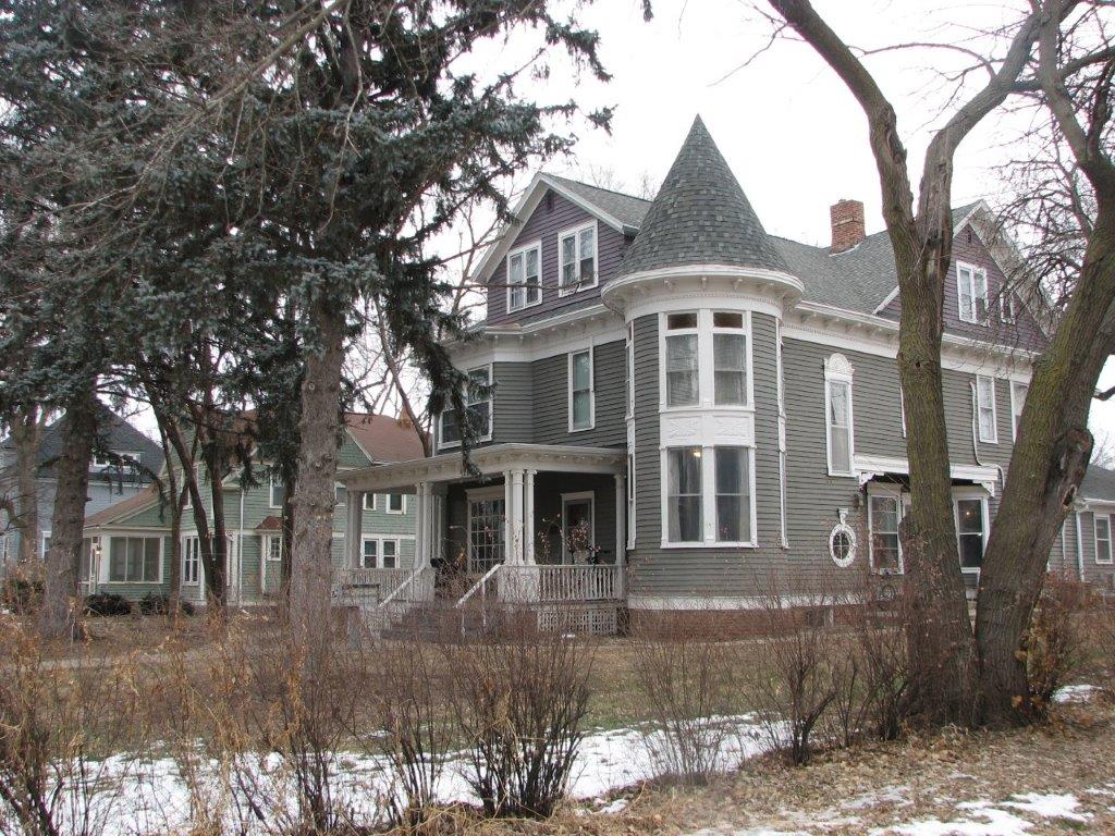 Property main image
